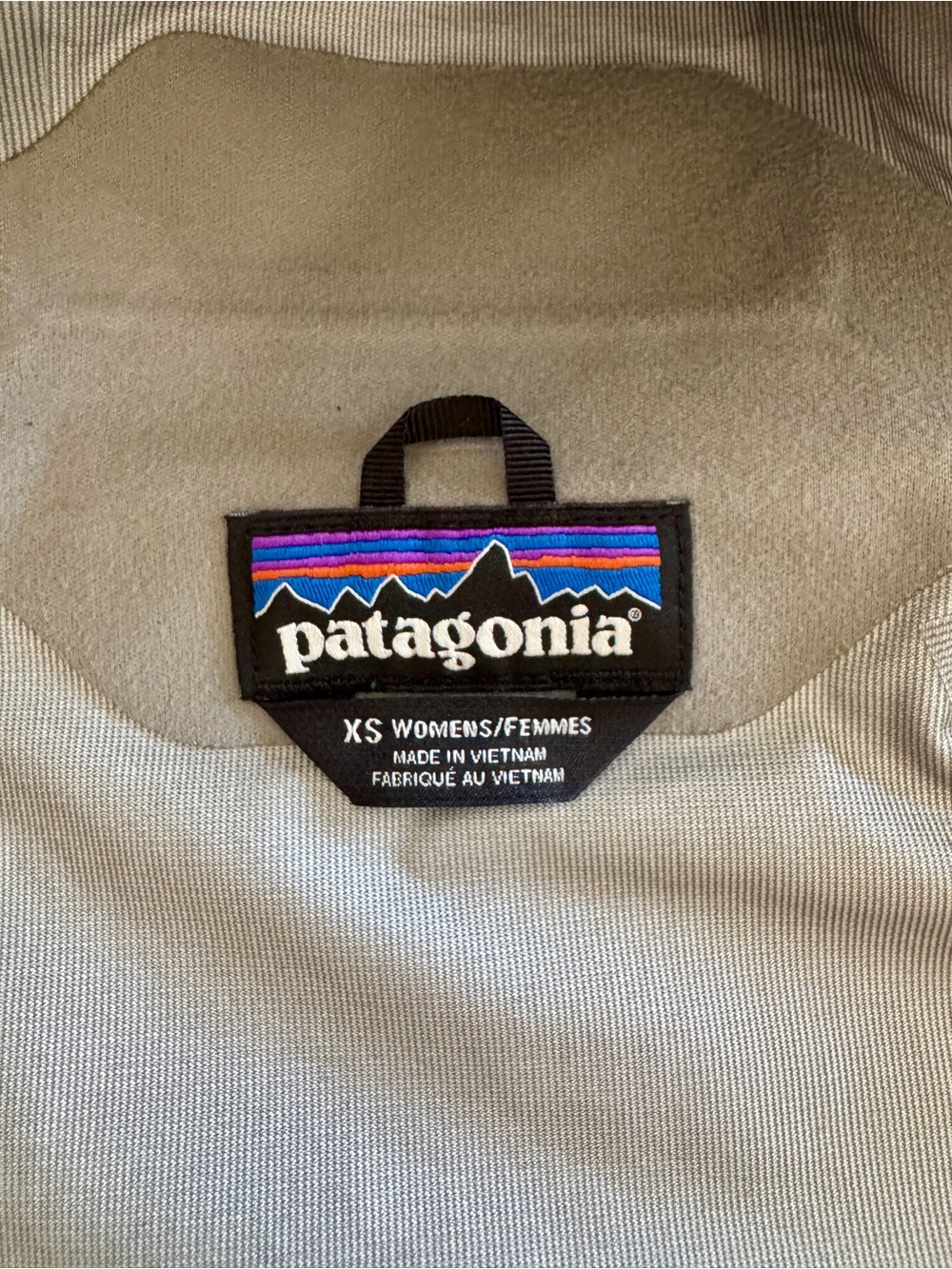 Patagonia Women’s Torrentshell 3L Jacket, Black, XS - Picture 4 of 4